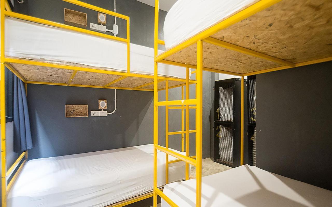 Bed Hostel Пхукет Екстер'єр фото