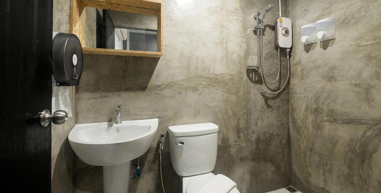 Bed Hostel Пхукет Екстер'єр фото