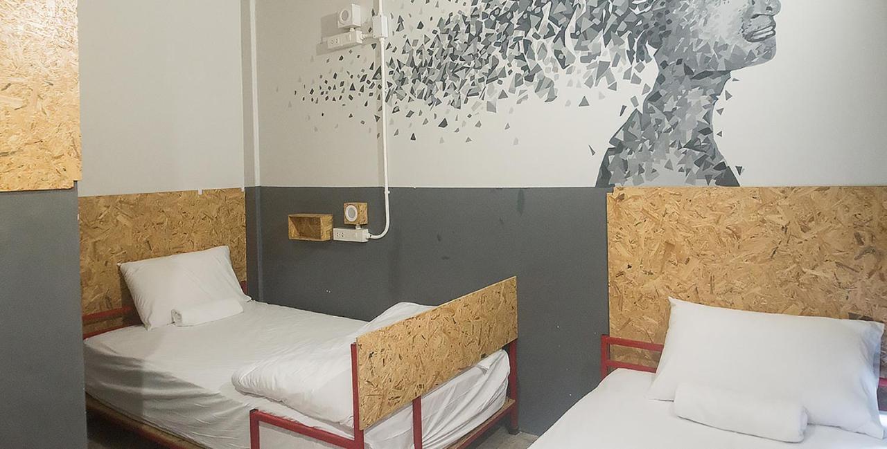 Bed Hostel Пхукет Екстер'єр фото