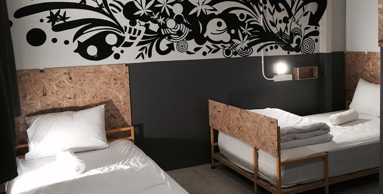 Bed Hostel Пхукет Екстер'єр фото